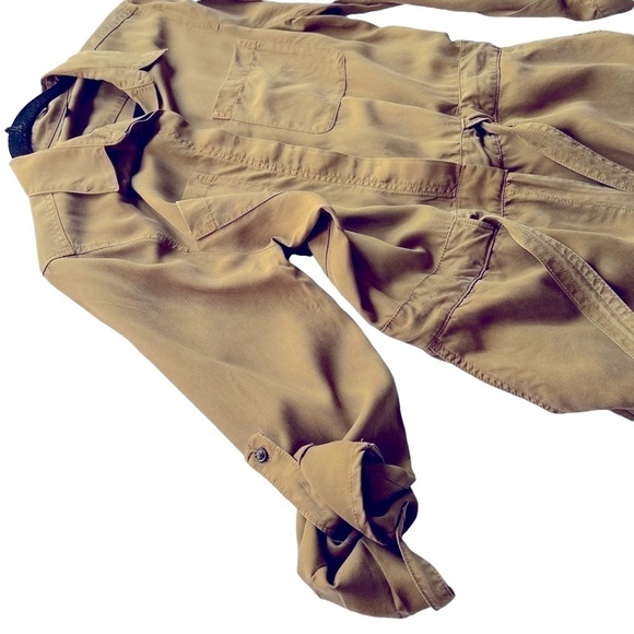 Banana Republic Utility Romper Long Sleeved in Olive Green Size 10 - Picture 5 of 16